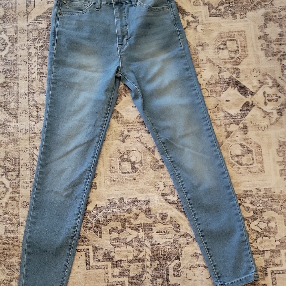 Stylish Blue Skinny Jeans for Women